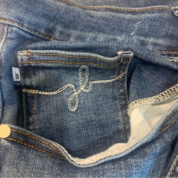 Judy Blue Wide Leg Crop Jeans - Picture 3 of 7